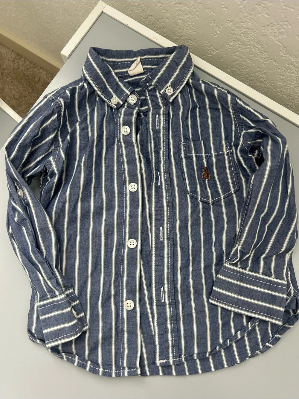 GAP boys toddler 2T Blue & White Striped Button-Up Shirt with Navy Shorts Set